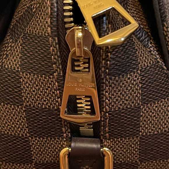 Louis Vuitton Kensington Bowling - Picture 15 of 15